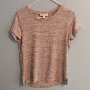 Gray short sleeve T-shirt